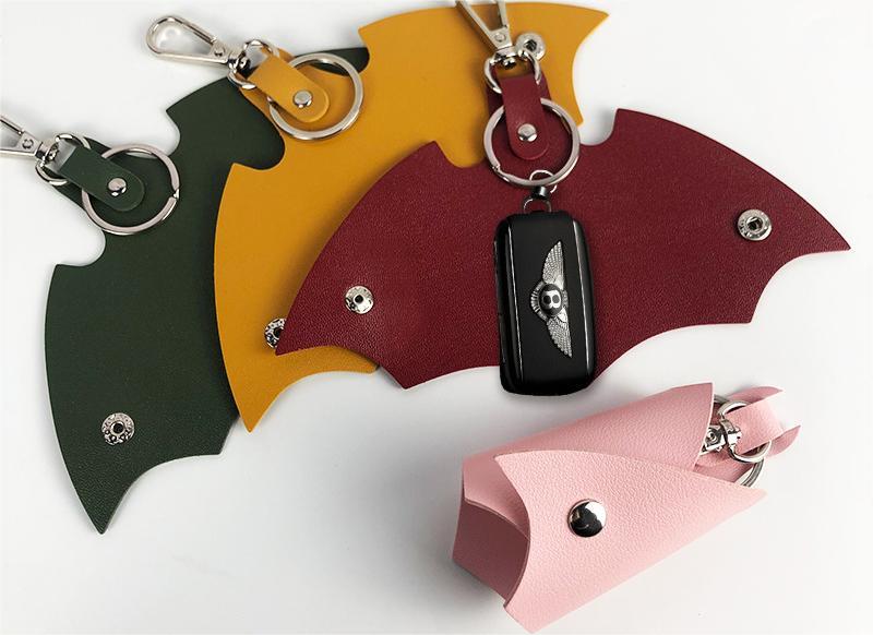 Bat Multi-color adjustable LOGO car key chain wholesale PU leather with iron ring pendant key bag
