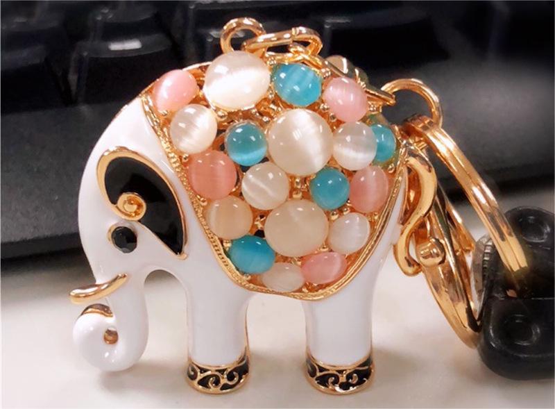 Crystal elephant car keychain women’s bag pendant metal keychain ring small gift